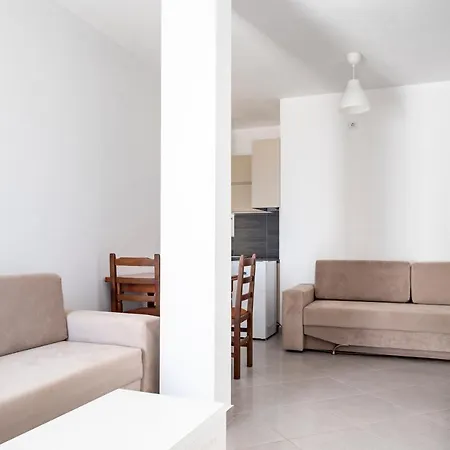 Marachi Top Floor Seaview Appartement
