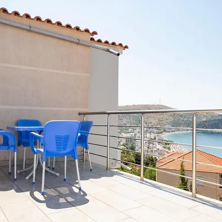 Marachi Top Floor Seaview Himare